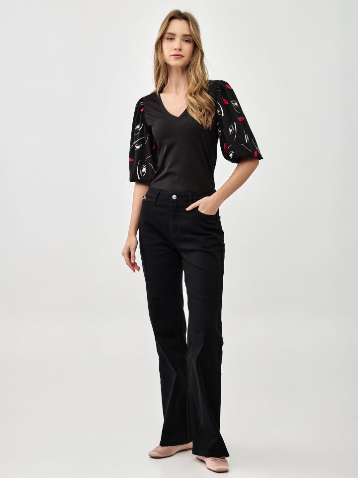 חולצה ריב V שרוול דפוס בצבע שחור