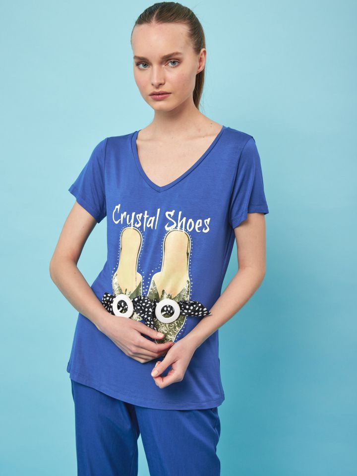 חולצה נעליים בצבע כחול סקאי