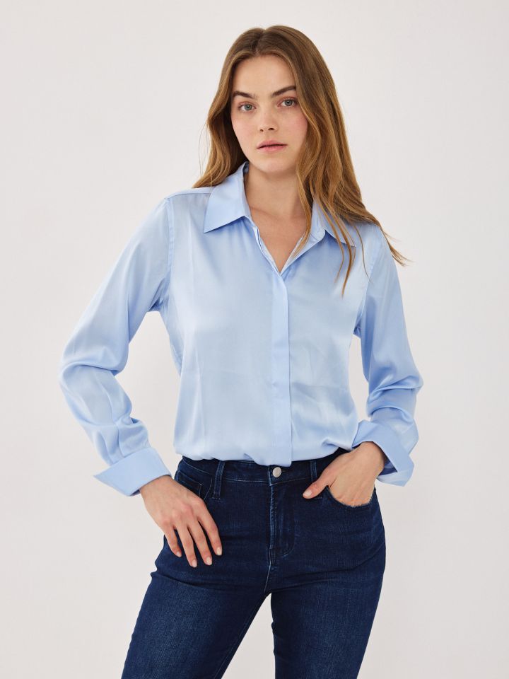 חולצה סטן מכופתרת PROMO בצבע תכלת אורלי