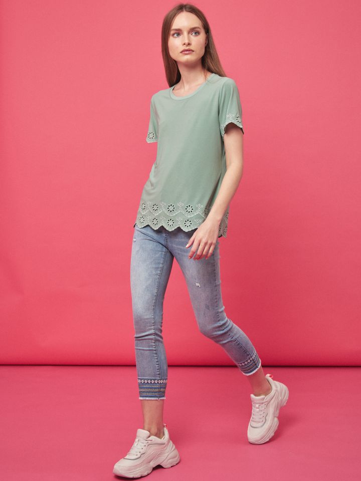 חולצה גלים ריקמות בצבע ירוק גולברי