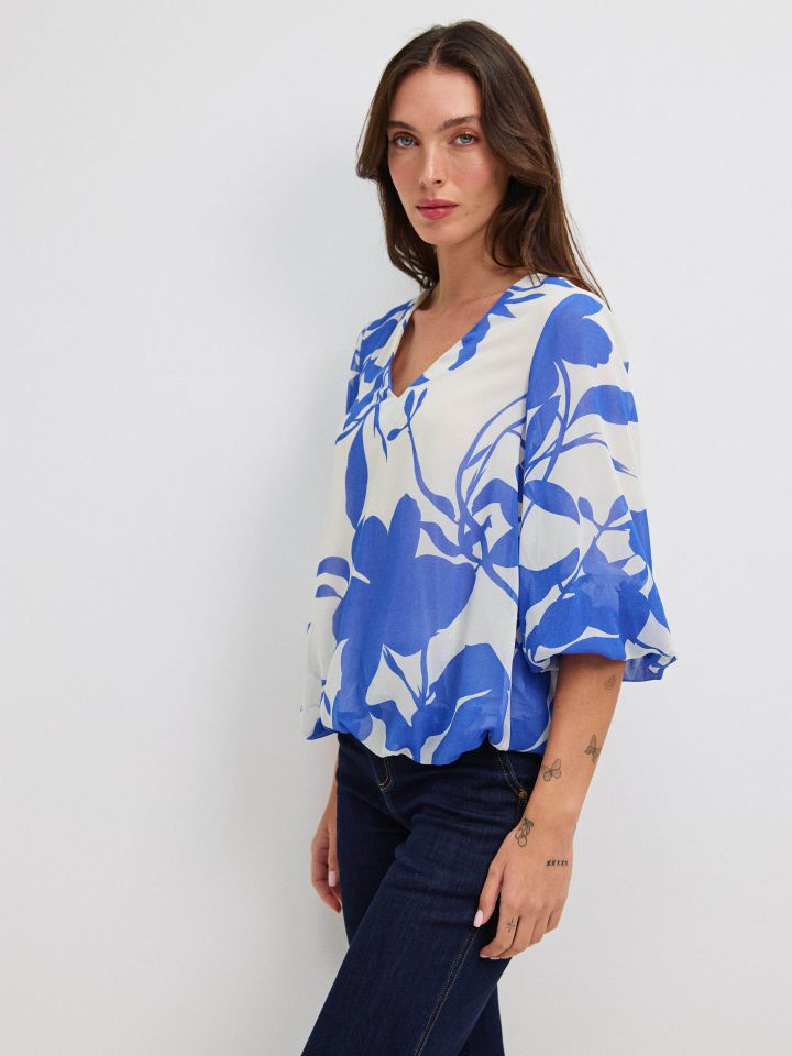 חולצה V דפוס בלון PROMO בצבע כחול רויאל