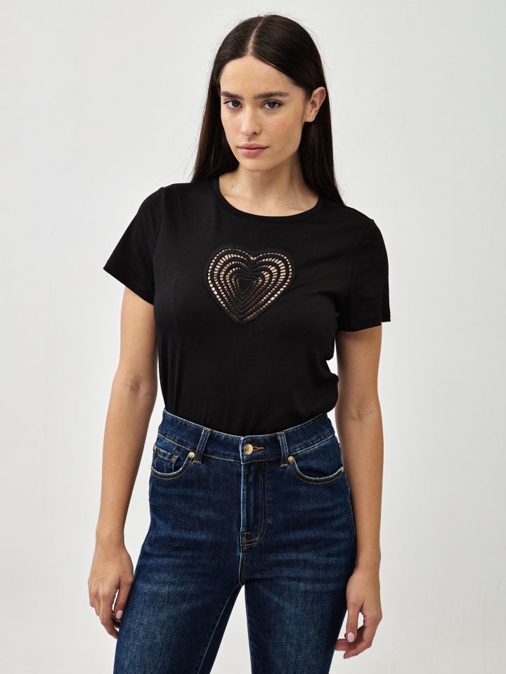 חולצה לב קרושה PROMO בצבע שחור