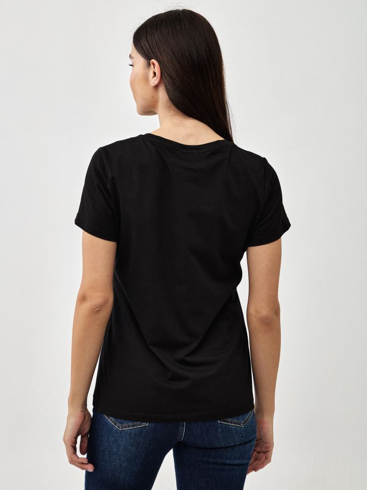 חולצה לב קרושה PROMO בצבע שחור