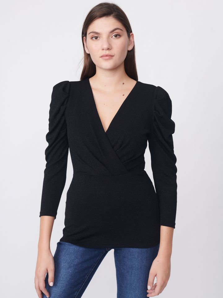 חולצה מעטפה לורקס בצבע שחור