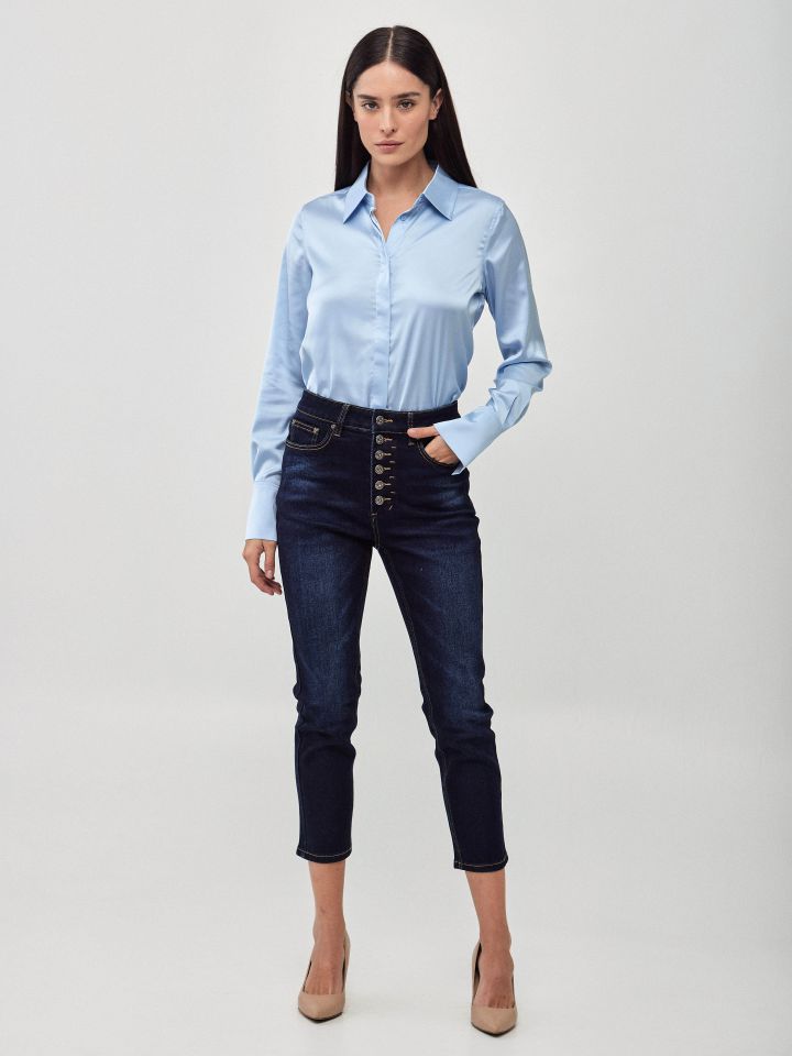 חולצה סטן מכופתרת PROMO בצבע תכלת אורלי