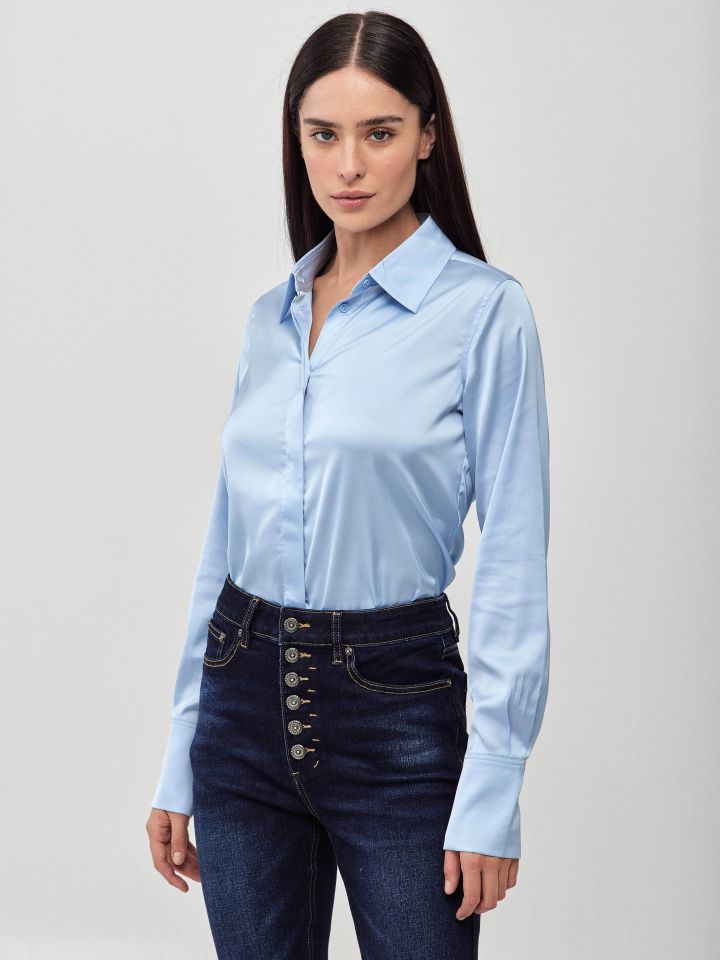 חולצה סטן מכופתרת PROMO בצבע תכלת אורלי