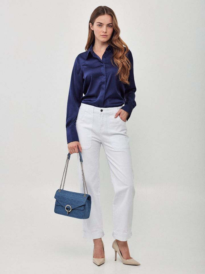 חולצה סטן מכופתרת PROMO בצבע כחול ונסה