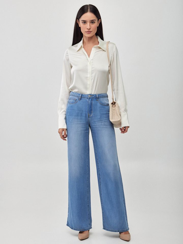 חולצה סטן מכופתרת PROMO בצבע שמנת