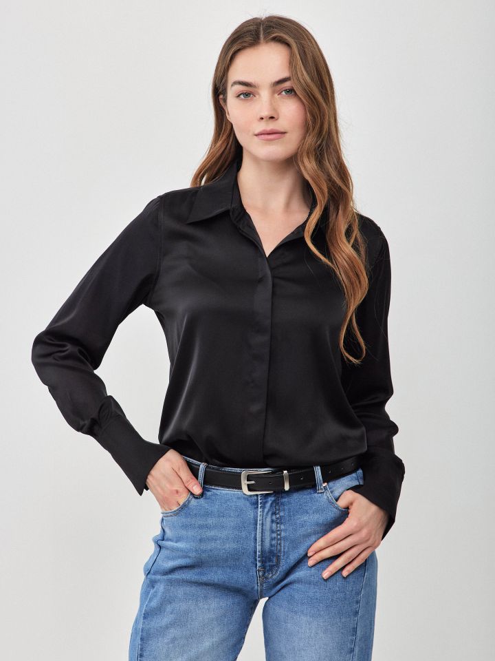 חולצה סטן מכופתרת PROMO בצבע שחור