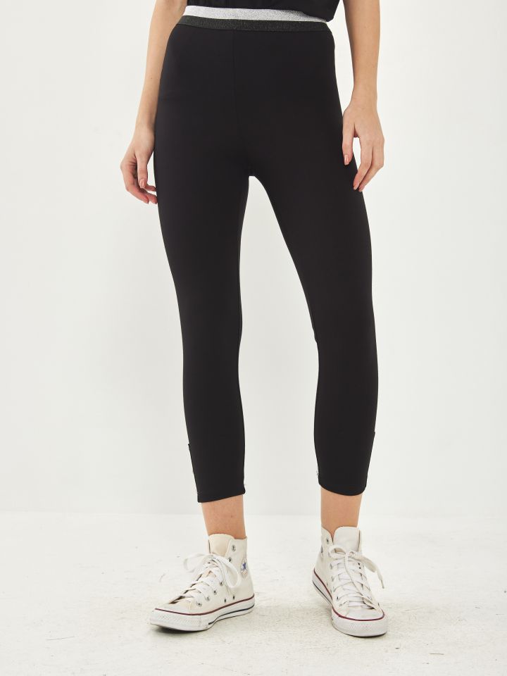 מכנסי טייץ 7/8 כפ’ כסף בצבע שחור