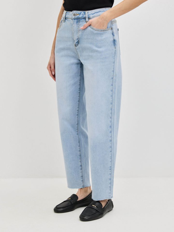 מכנסיים ג’ינס 8/9 PROMO בצבע ג’ינס בהיר