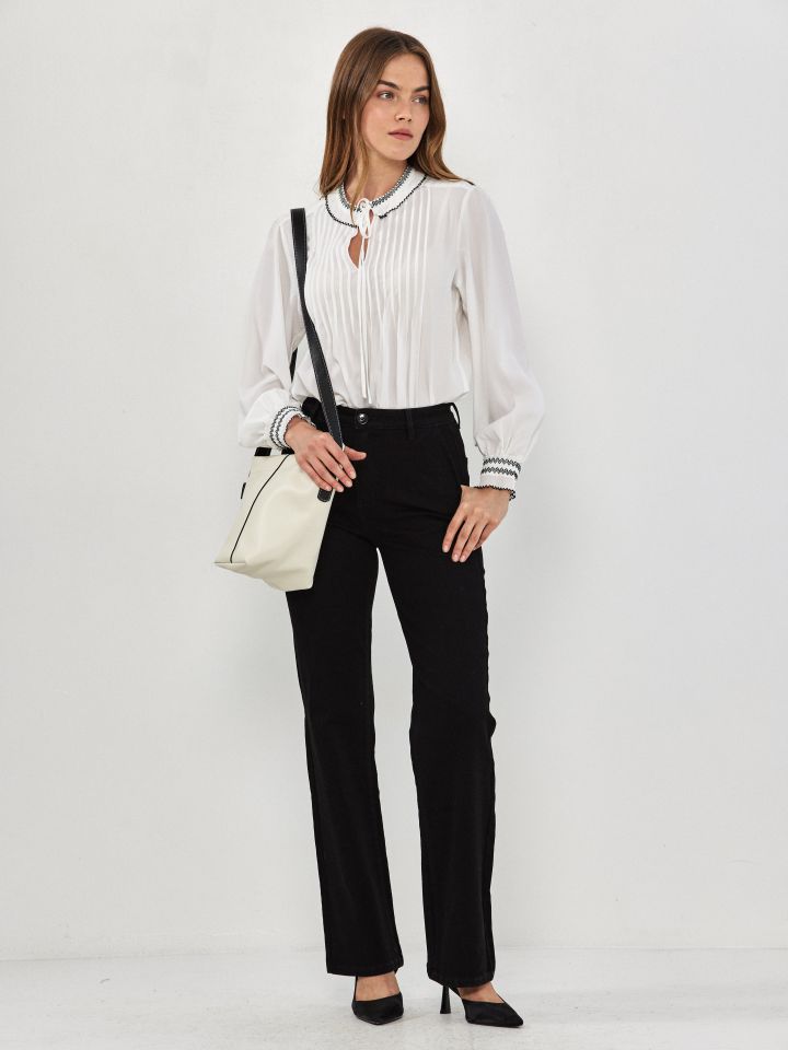 מכנסיים ג’ינס כיסי צד PROMO בצבע שחור