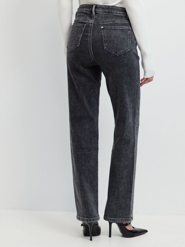 מכנסיים ג’ינס GREY בצבע ג’ינס אפור