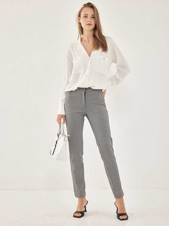 מכנסי גקרט PROMO בצבע אפור