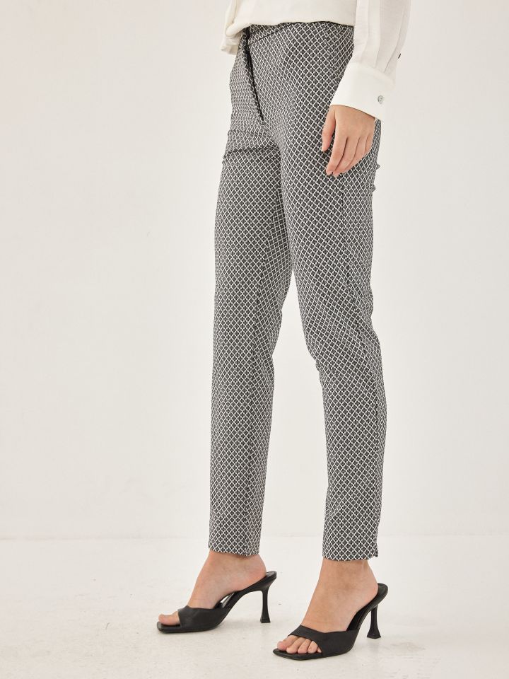 מכנסי גקרט PROMO בצבע אפור