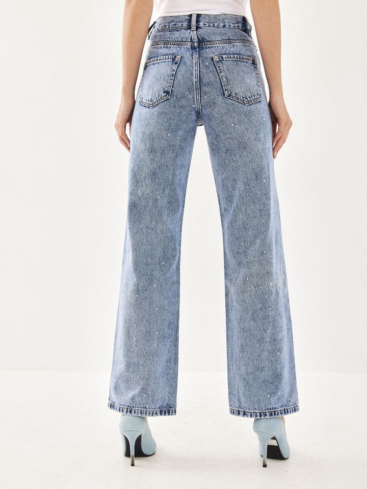 מכנסי ג’ינס יהלומים בצבע ג’ינס בהיר