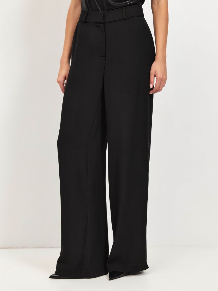 מכנסיים כיסים PROMO בצבע שחור