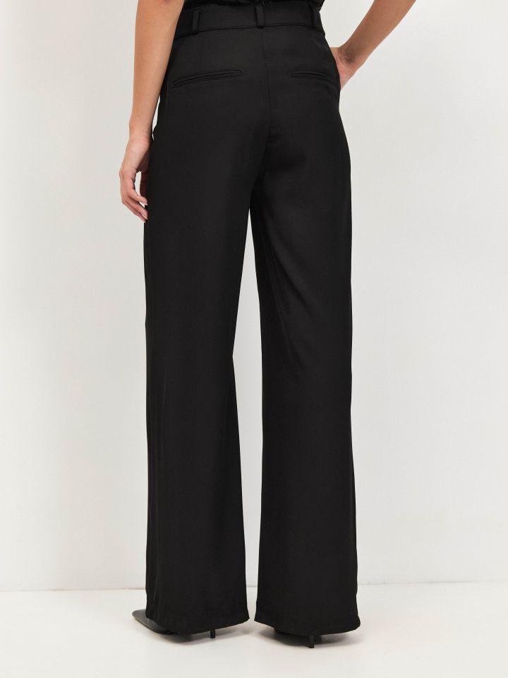 מכנסיים כיסים PROMO בצבע שחור