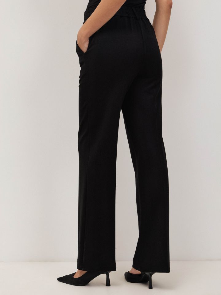 מכנסיים גומי וכיסים PROMO בצבע שחור