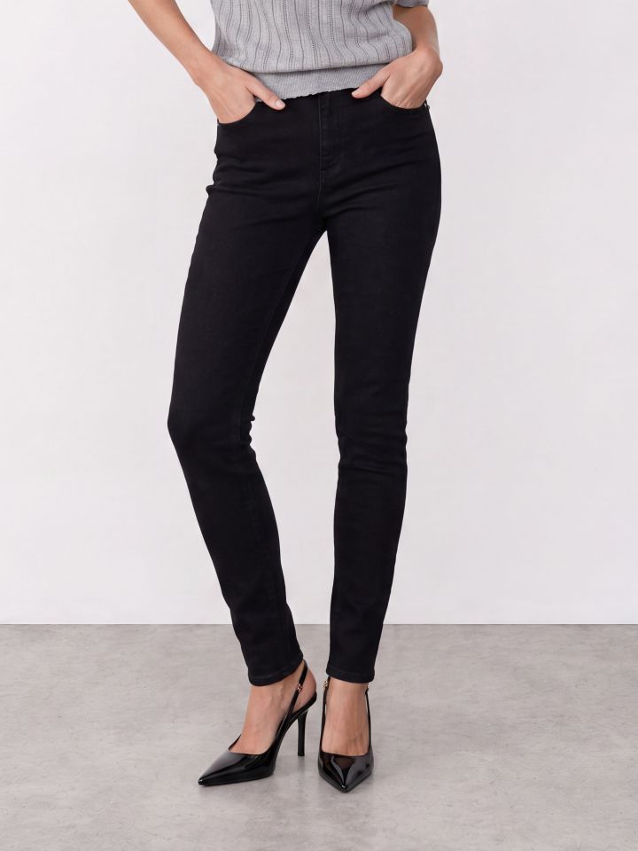 מכנסיים ג’ינס SKINNY בצבע שחור