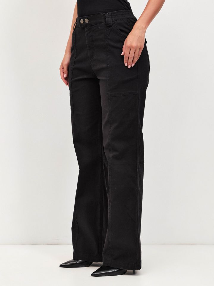 מכנסיים דגמייח גומי בגב בצבע שחור