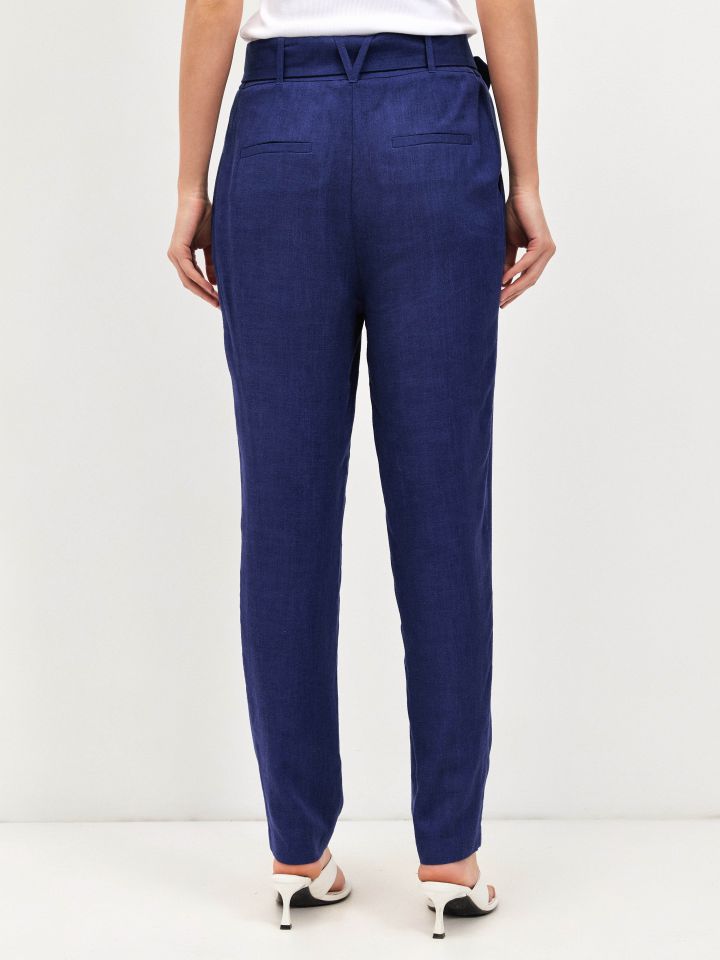 מכנסיים מראה פישתן + חגורה בצבע כחול אינדיגו