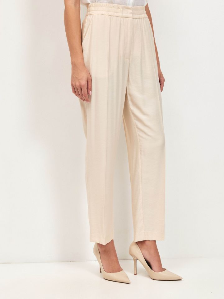 מכנסיים גומי בגב בצבע בייז’