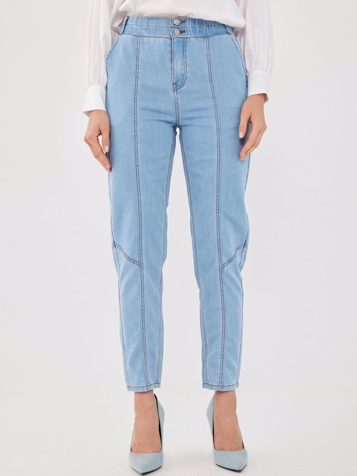 מכנסיים ג’ינס גומי מותן בצבע ג’ינס בהיר