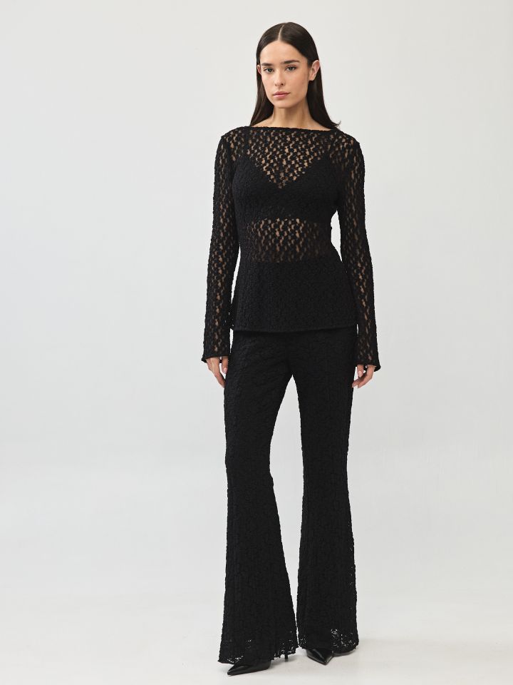 מכנסיים תחרה בצבע שחור