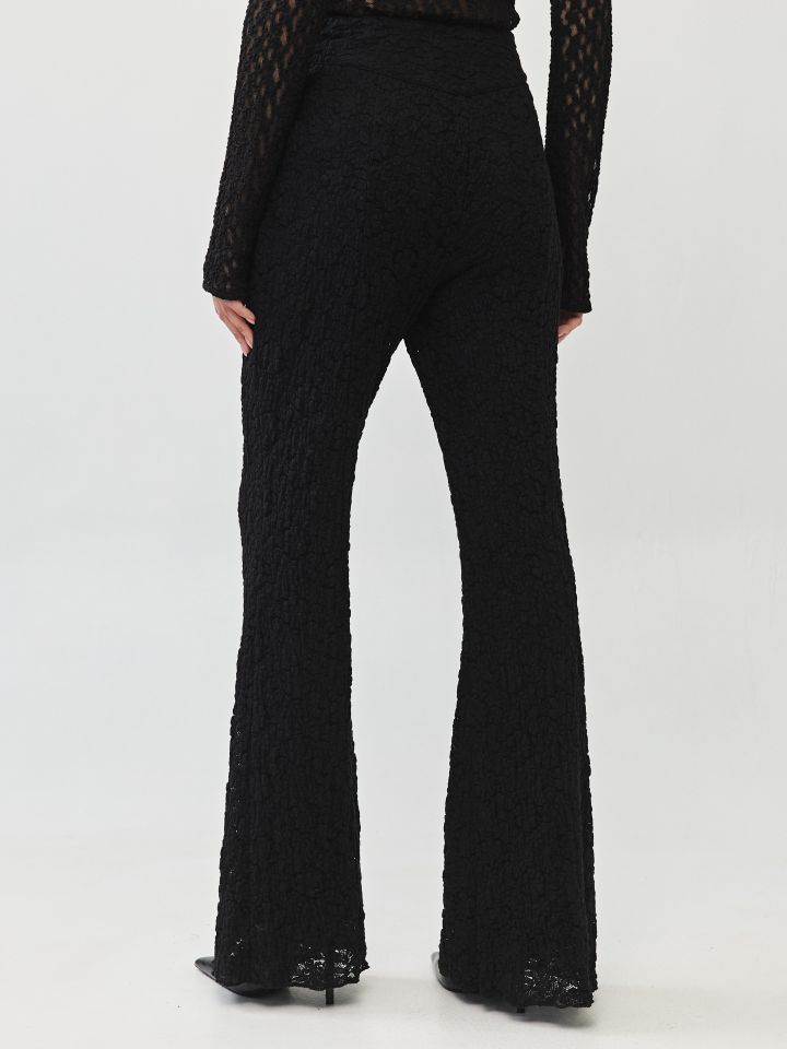 מכנסיים תחרה בצבע שחור