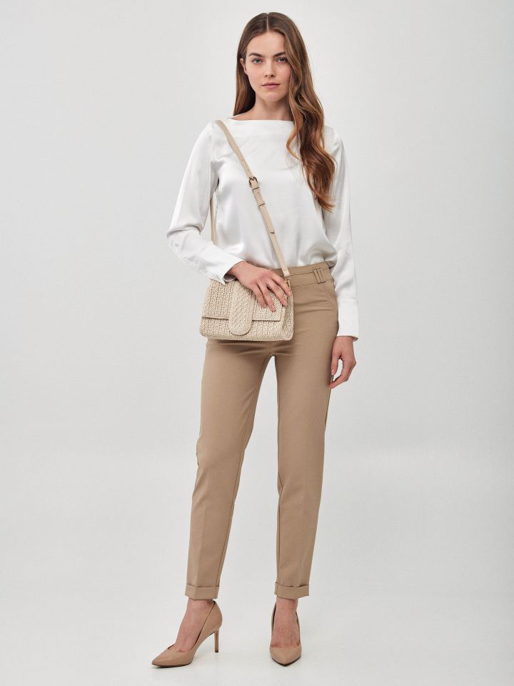 מכנסיים כיסי צד מנג’ט בצבע מוקה