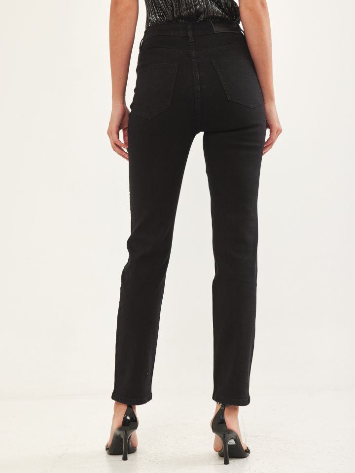 מכנסי ג’ינס ניטים בצד בצבע שחור