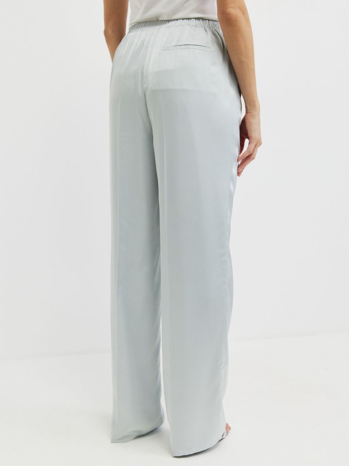 מכנסיים סטן PROMO בצבע אפור כסף