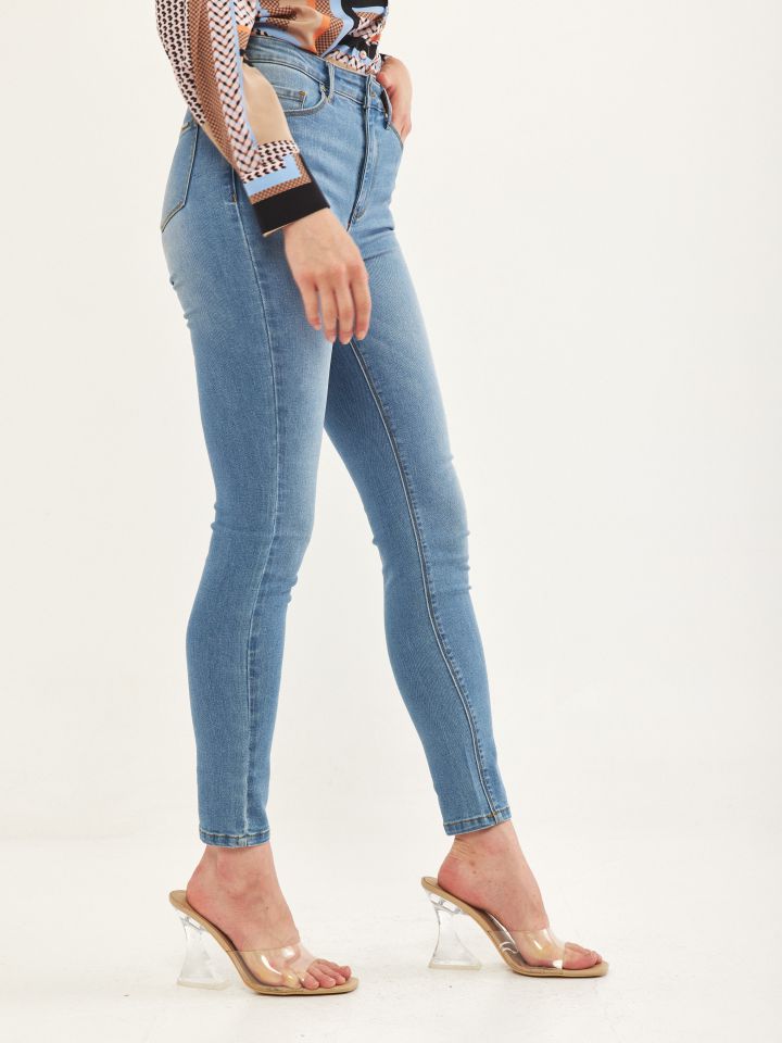 מכנסי ג’ינס SKINNY PROMO בצבע ג’ינס בהיר