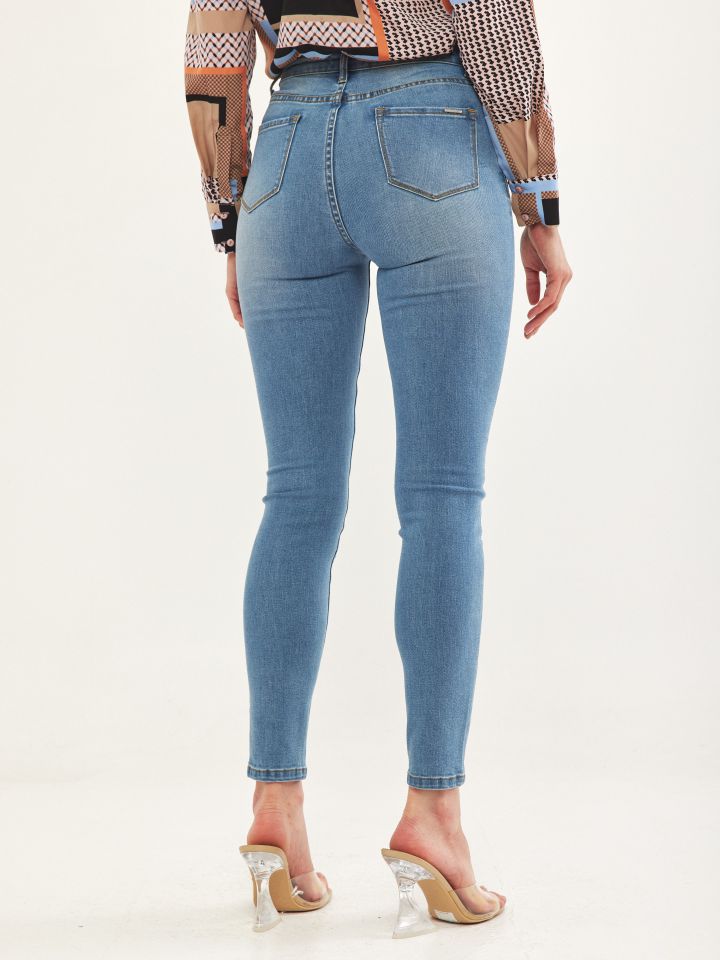 מכנסי ג’ינס SKINNY PROMO בצבע ג’ינס בהיר