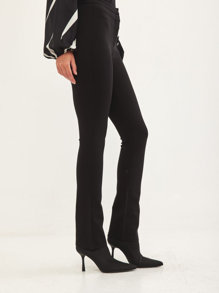 מכנסי מילנו חגורה חתכים בצבע שחור