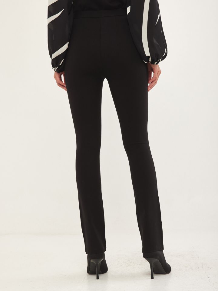 מכנסי מילנו חגורה חתכים בצבע שחור