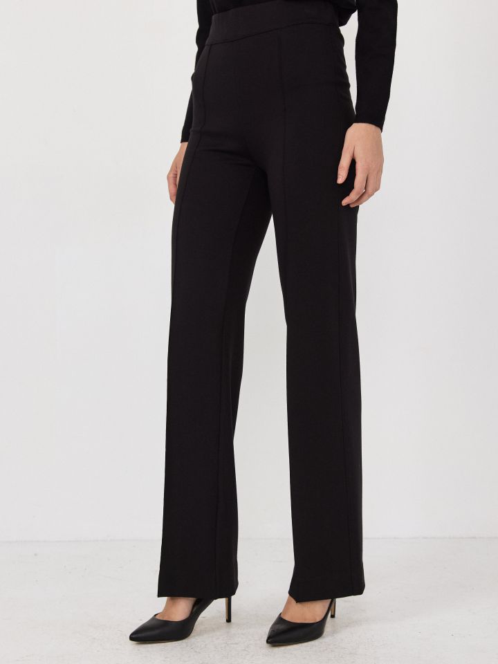 מכנסיים מתרחב נירבירים בצבע שחור