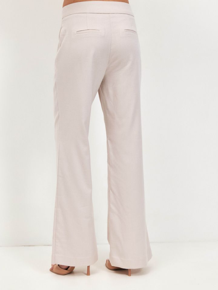 מכנסיים כיסי שפה LIA בצבע בייז’