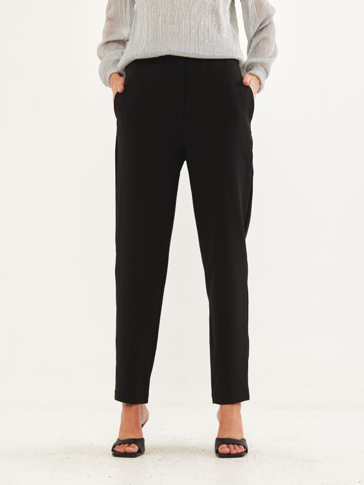 מכנסי גומי ROMI בצבע שחור