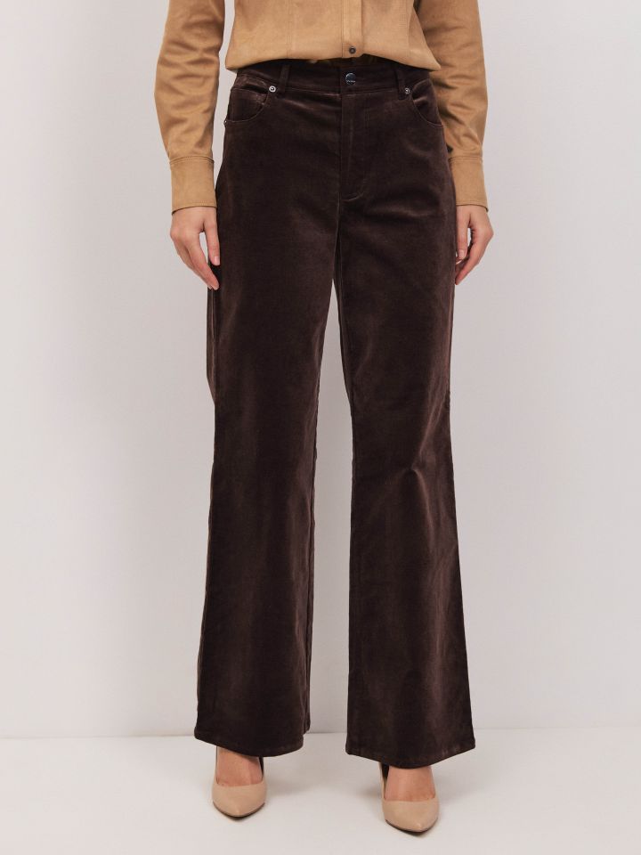 מכנסיים קטיפה מתרחב בצבע חום