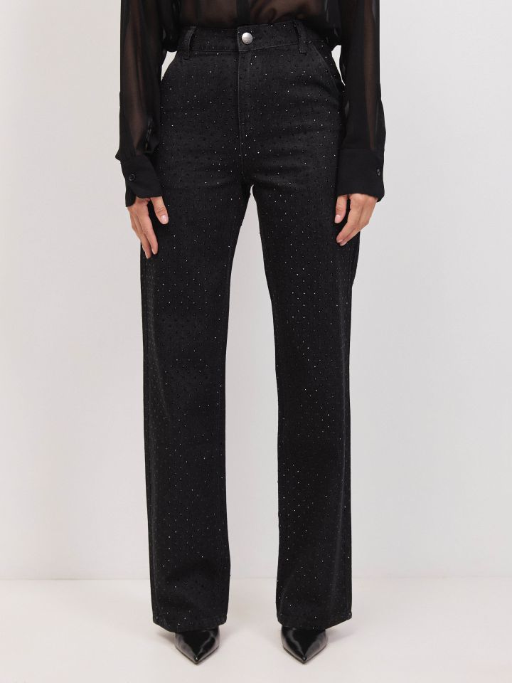 מכנסיים גינס שחור דמוי יהלומים בצבע ג’ינס שחור