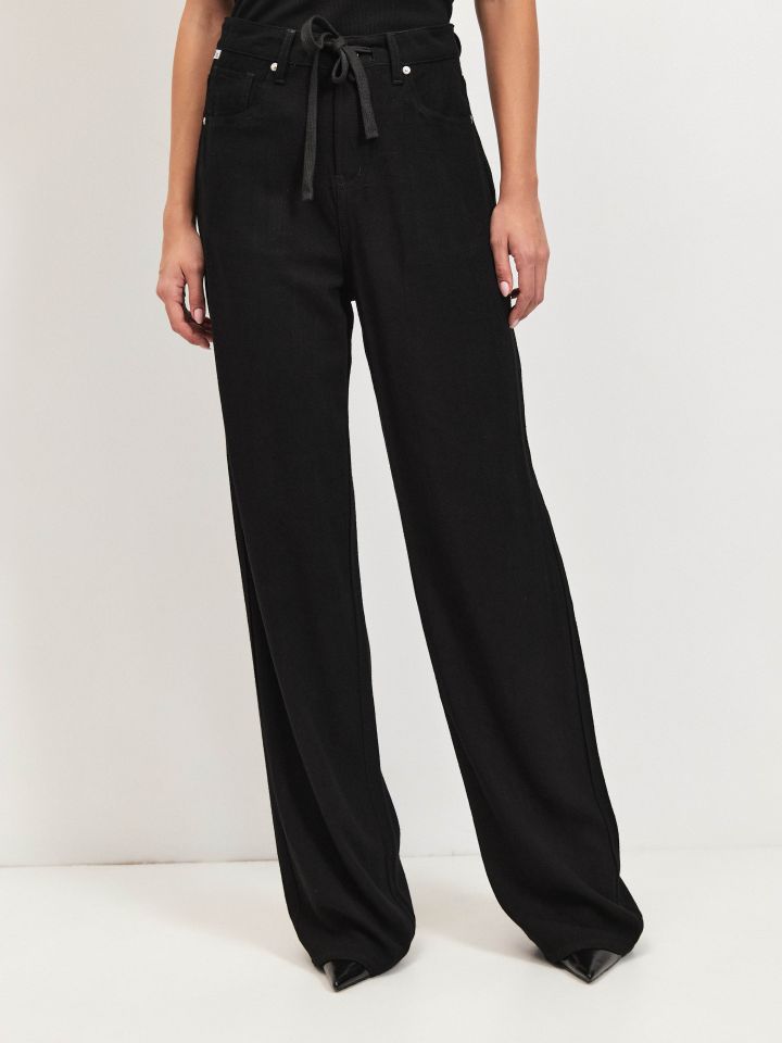 מכנסיים מראה פישתן שרוך PROMO בצבע שחור