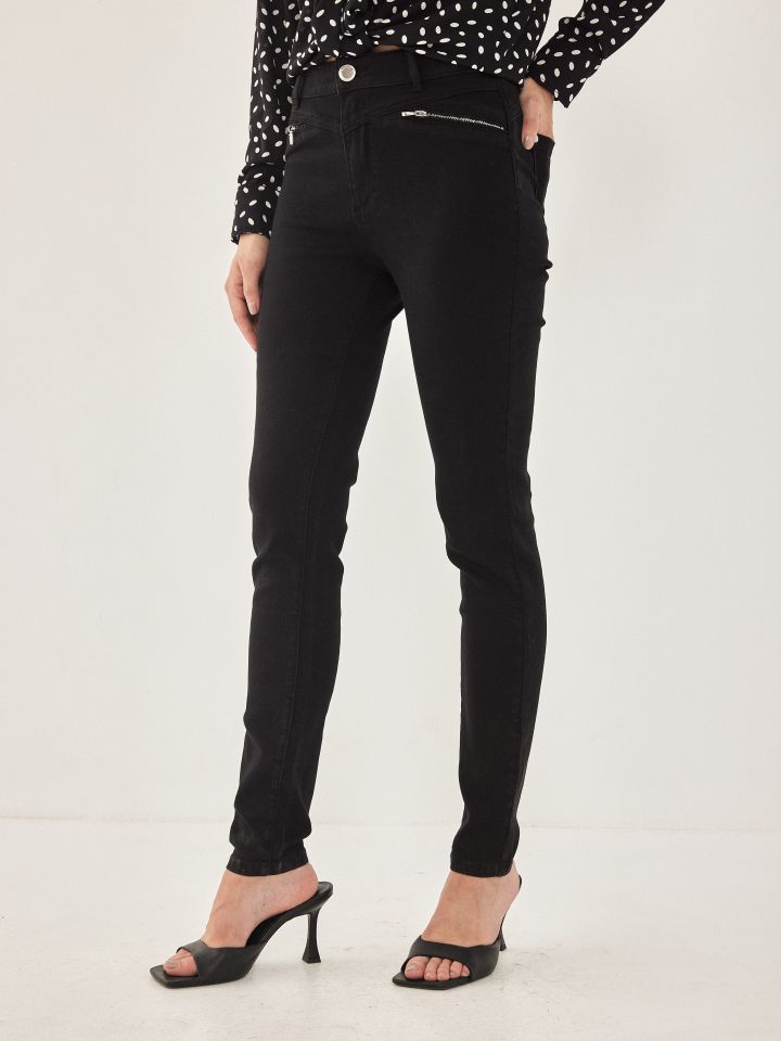 מכנסי ג’ינס רוכסנים בצבע שחור