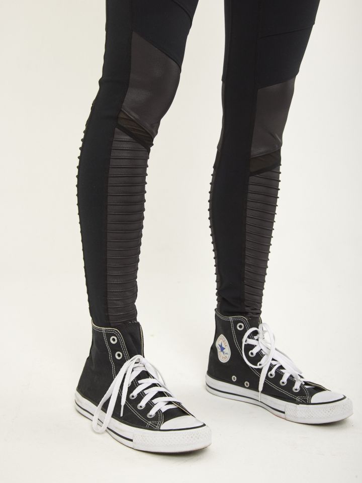 מכנסי טייץ תיפורים SPORT MORAN בצבע שחור