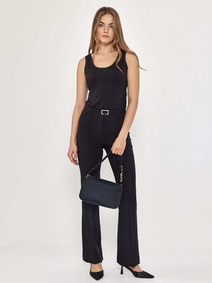 מכנסיים אבזם יהלומים בצבע שחור