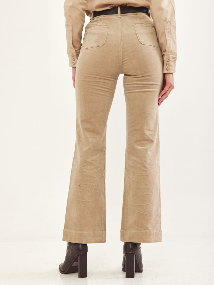 מכנסי קורדרוי בצבע בייז’