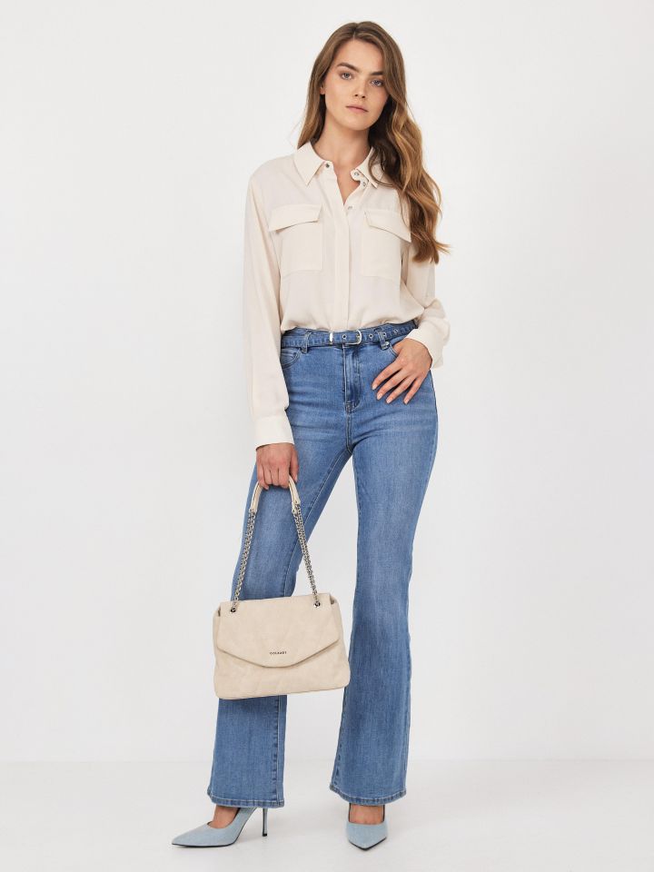 מכנסיים ג’ינס חגורה בצבע ג’ינס