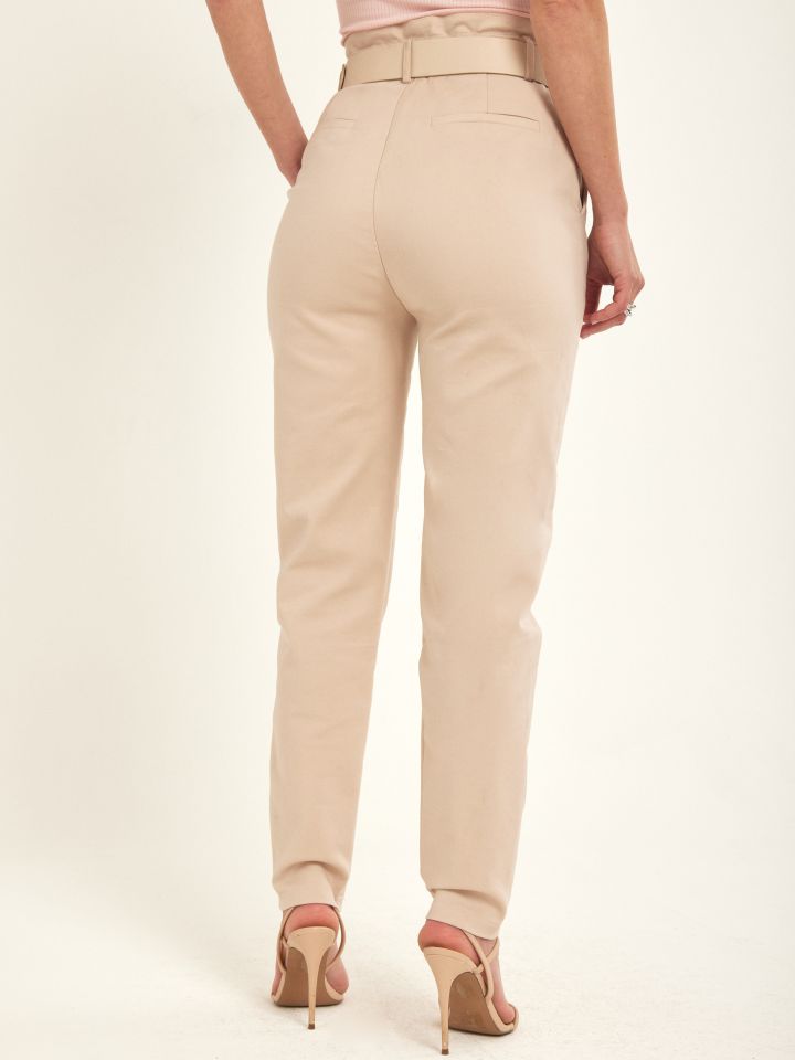 מכנסי חגורה ארוך בצבע בייז’