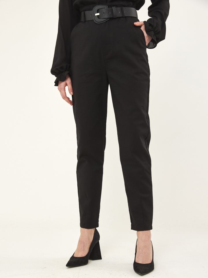 מכנסי חגורה ארוך בצבע שחור